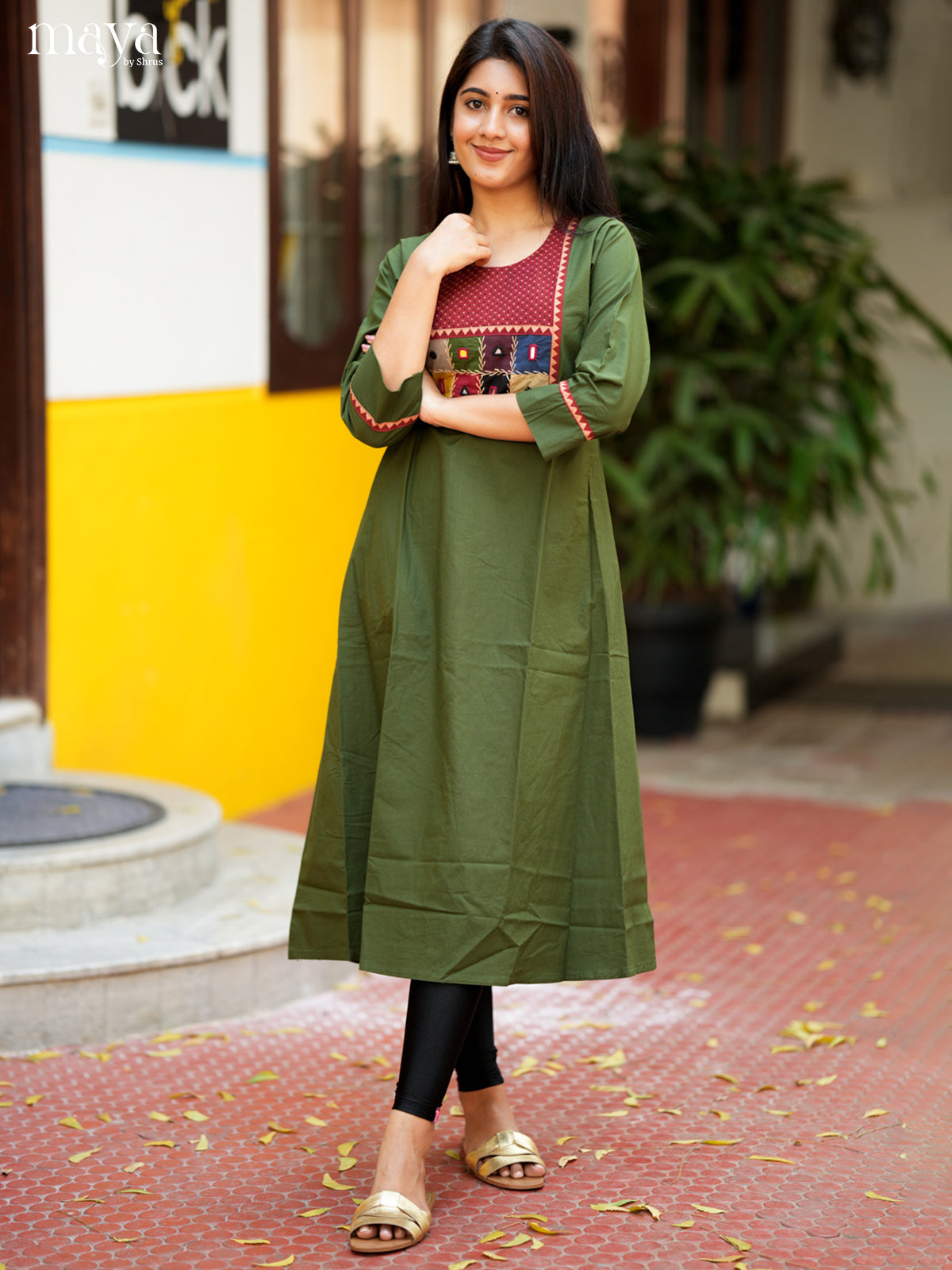 Green Cotton Readymade Kurti with mirror work neck yoke - MDL31001