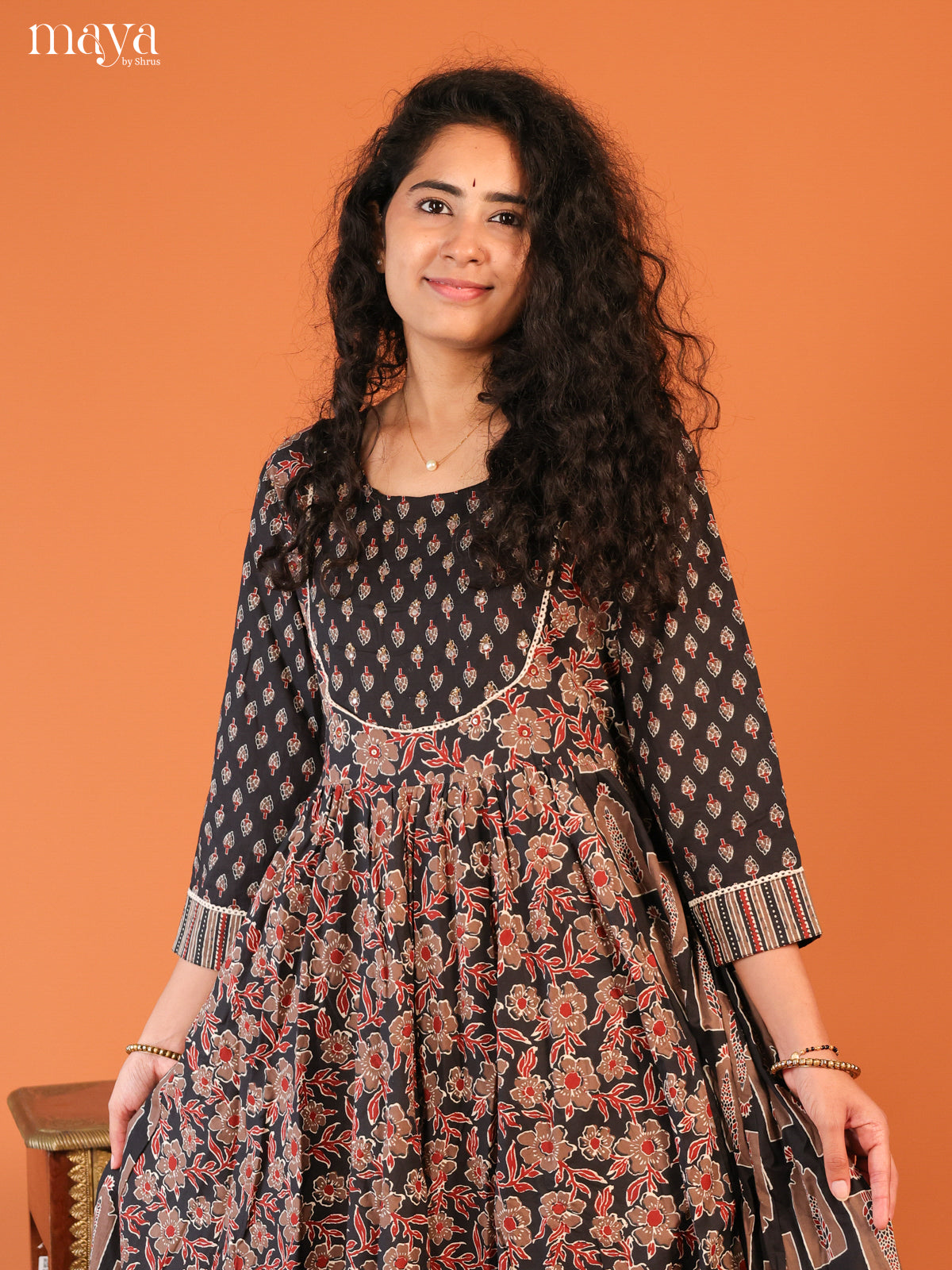 Floral Printed Black Cotton Kurti - Shop on Shrus.com