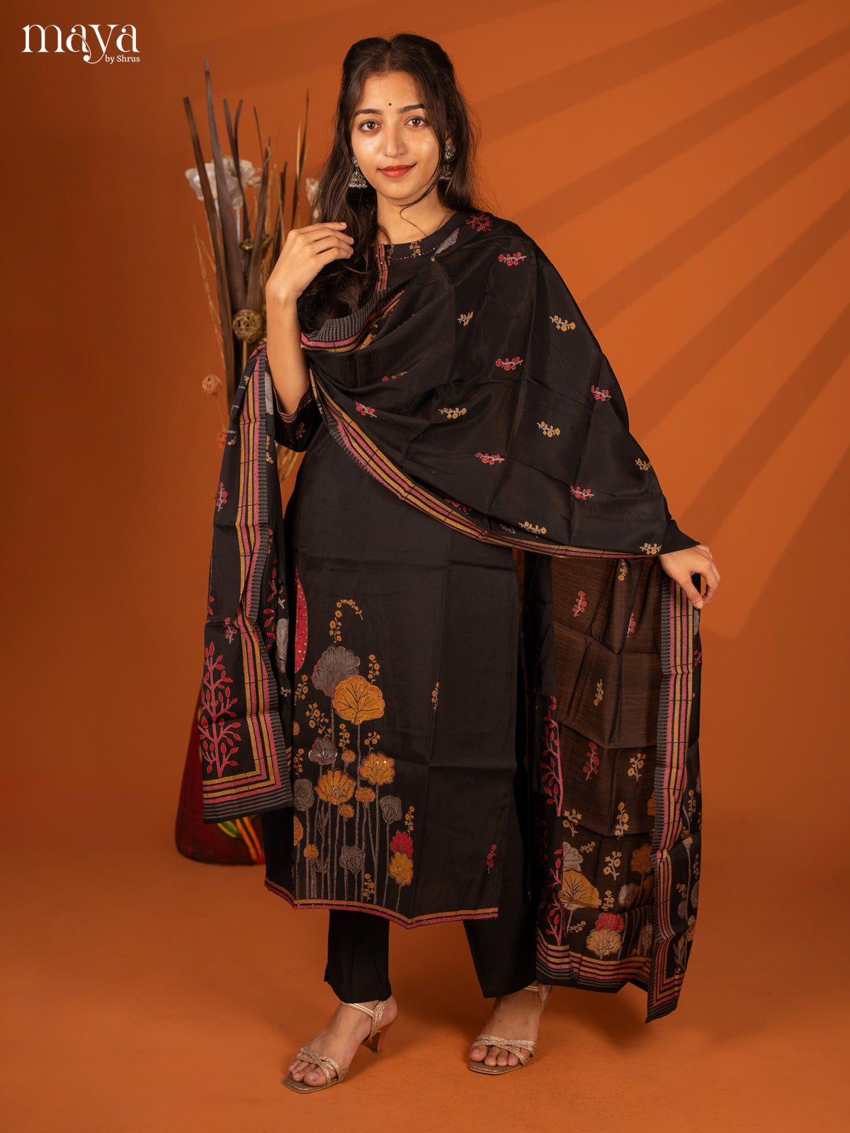 Embroidered Semi Georgette Black 3Pc Salwar Suit- Top, Bottom & Dupatta - Shop on Shrus.com