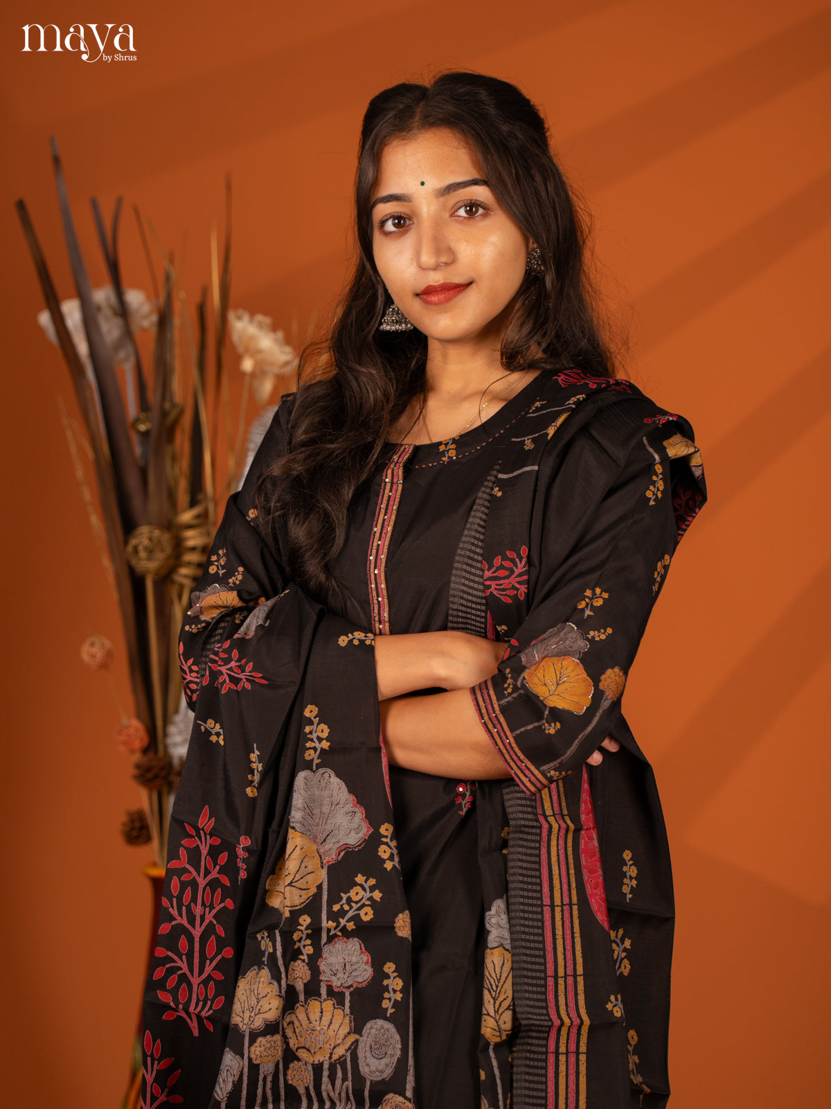 Embroidered Semi Georgette Black 3Pc Salwar Suit- Top, Bottom & Dupatta - Shop on Shrus.com