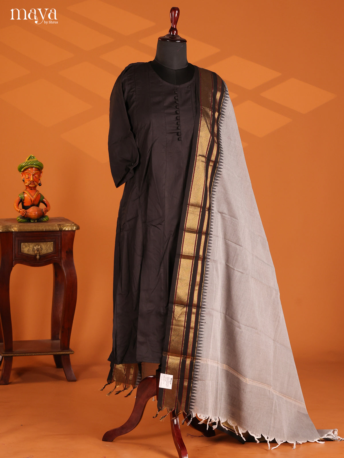 Grey Chettinad Cotton Dupatta with contrast black zari border