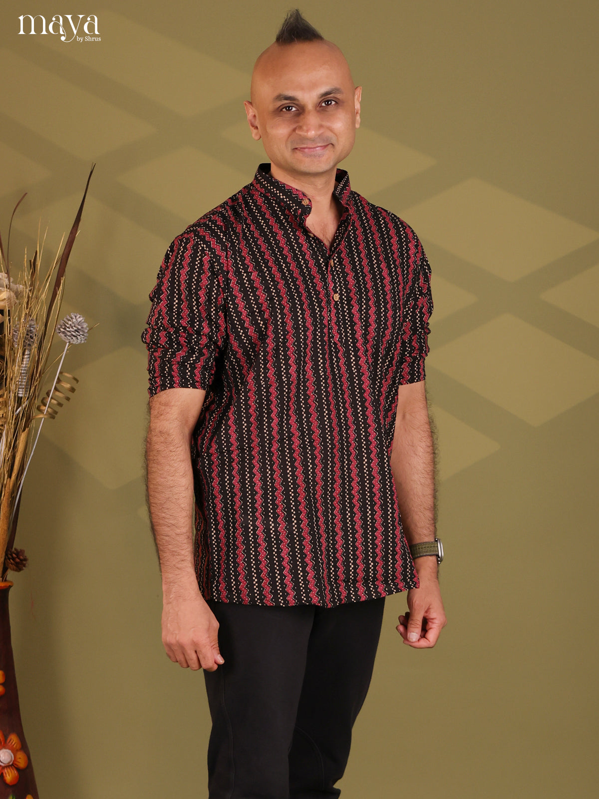 Striking Black with Maroon Cotton Kurta For Men With ZigZag Patterns