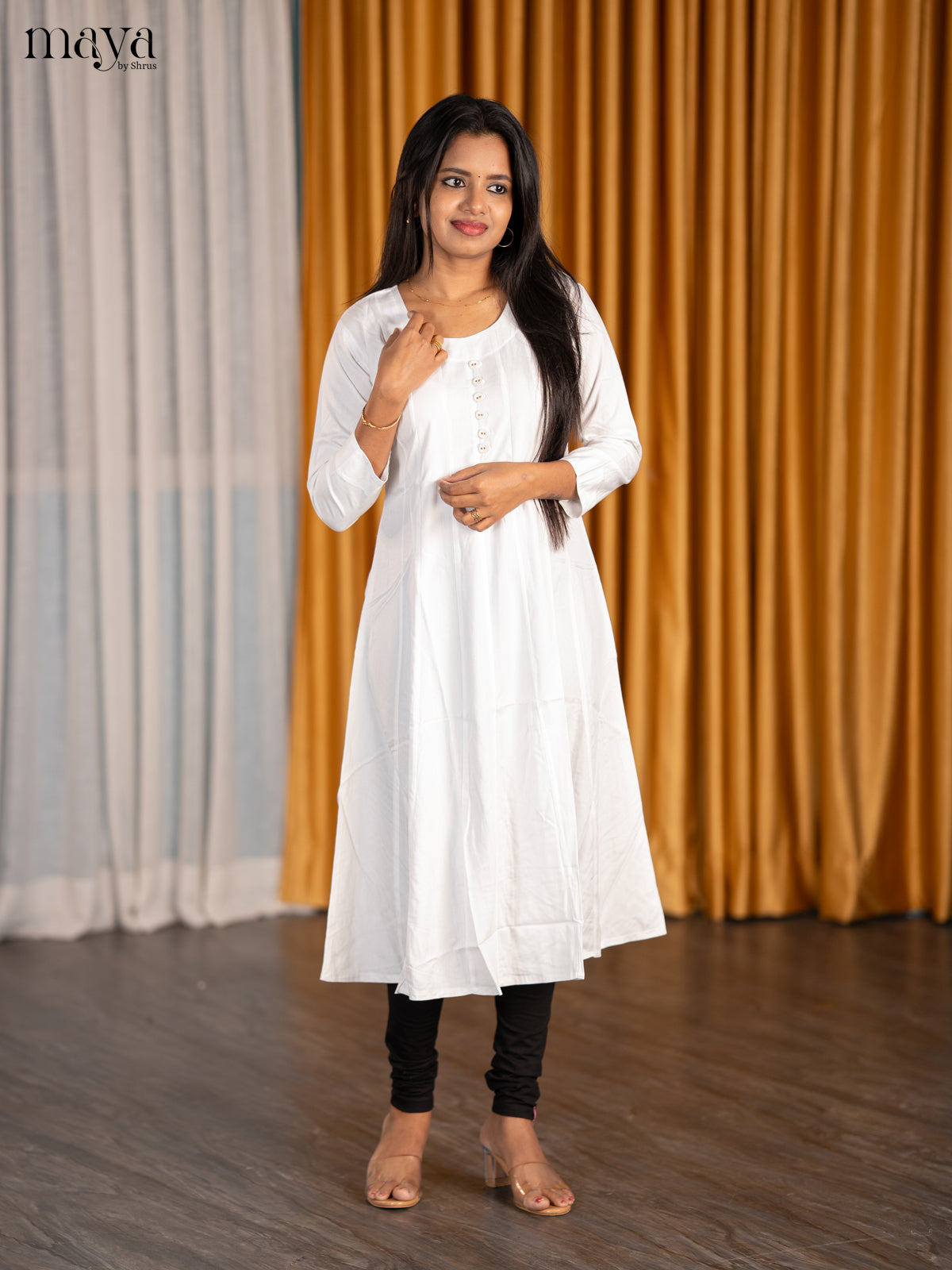 Chic White A-Line Cotton Kurti With Round Neck