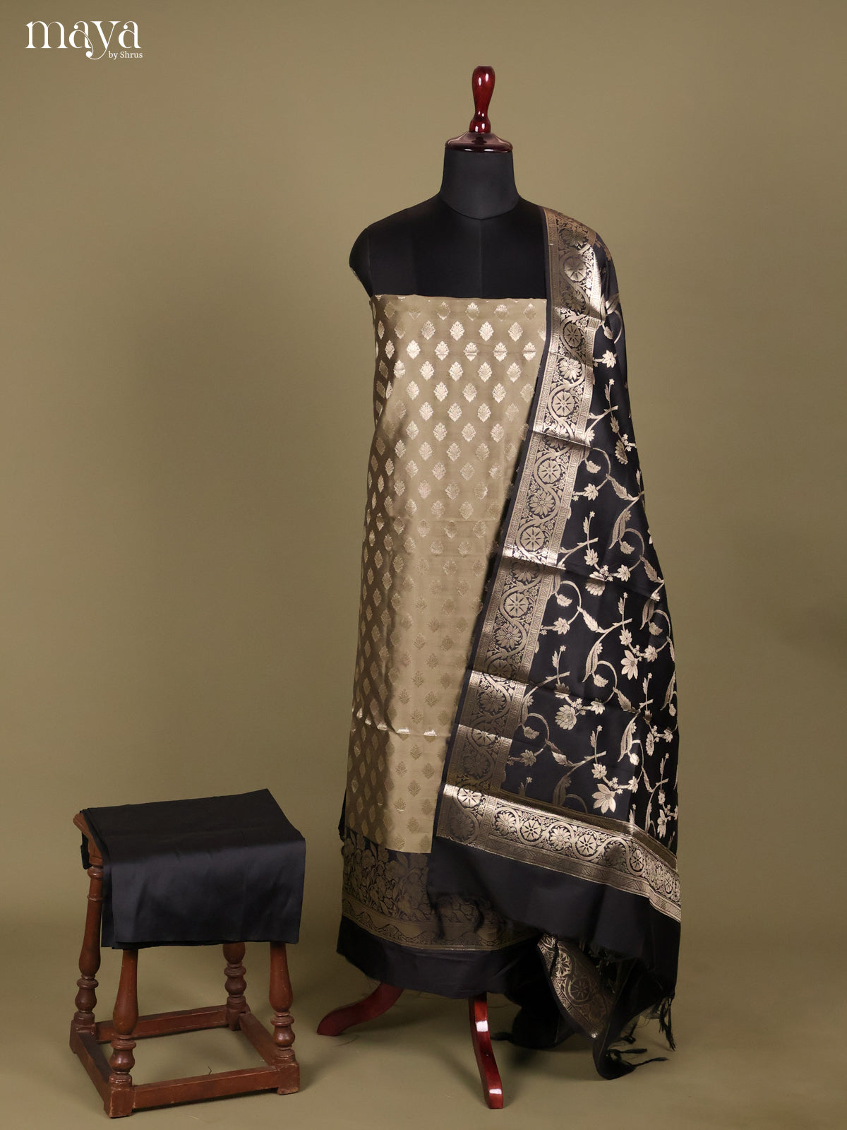 MDH18034-Semi banaras salwar Unstitch