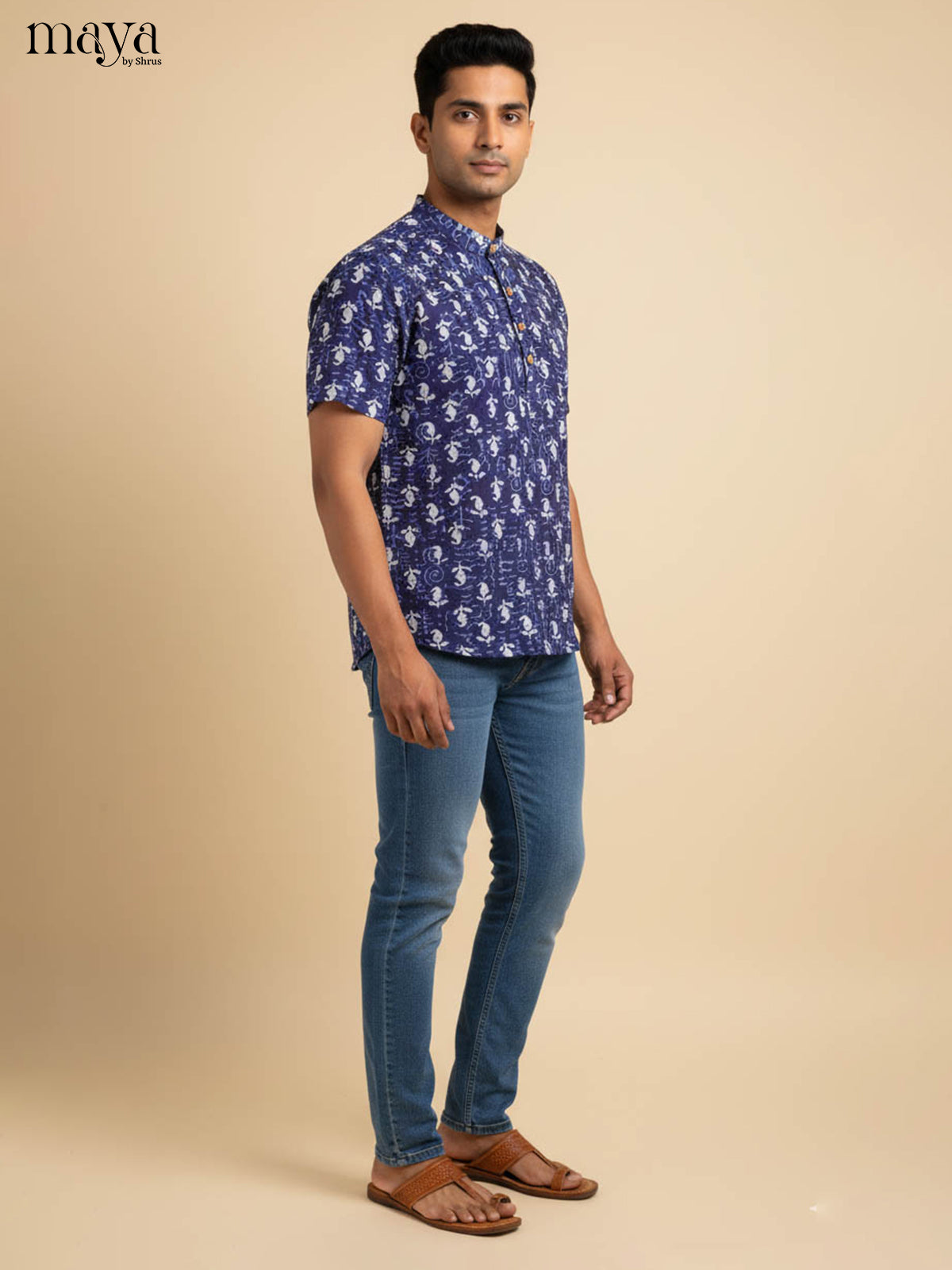 Dashing Blue Kurta For Men With Paisley Print