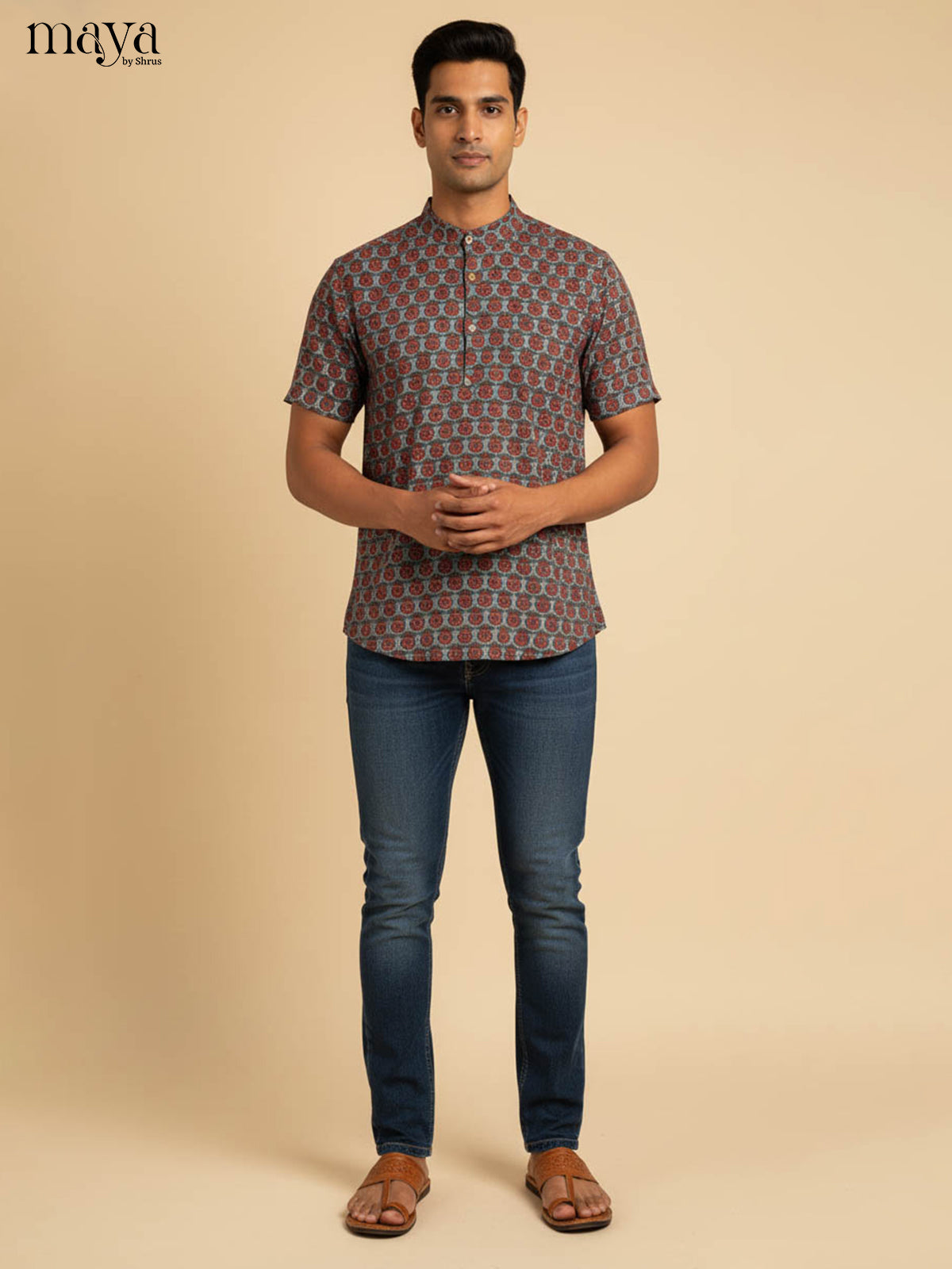 Exquisite Grey Kurta for Men With Ethnic Motifs