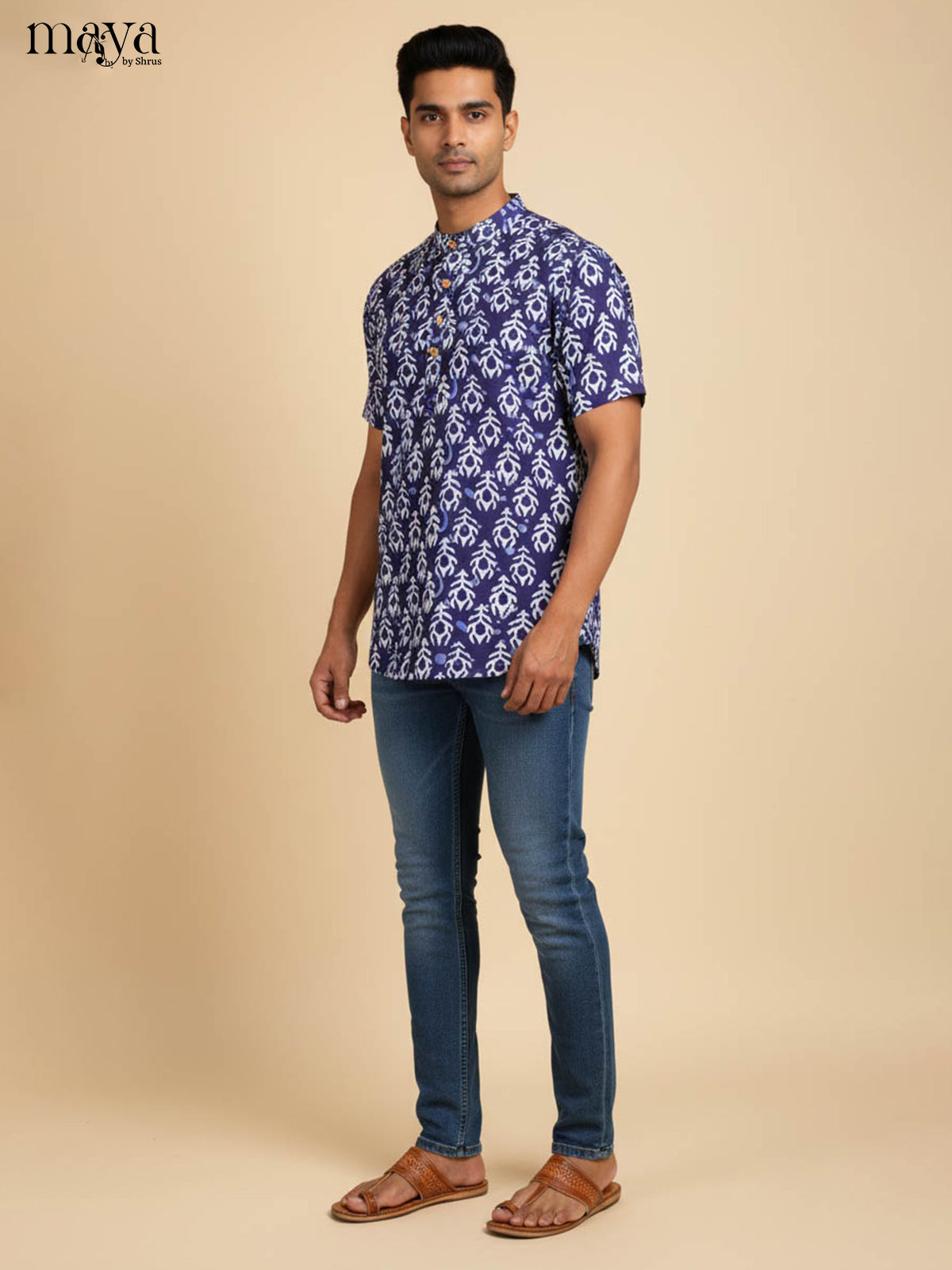 Elegant Indigo Kurta For Men With Ethnic Motifs