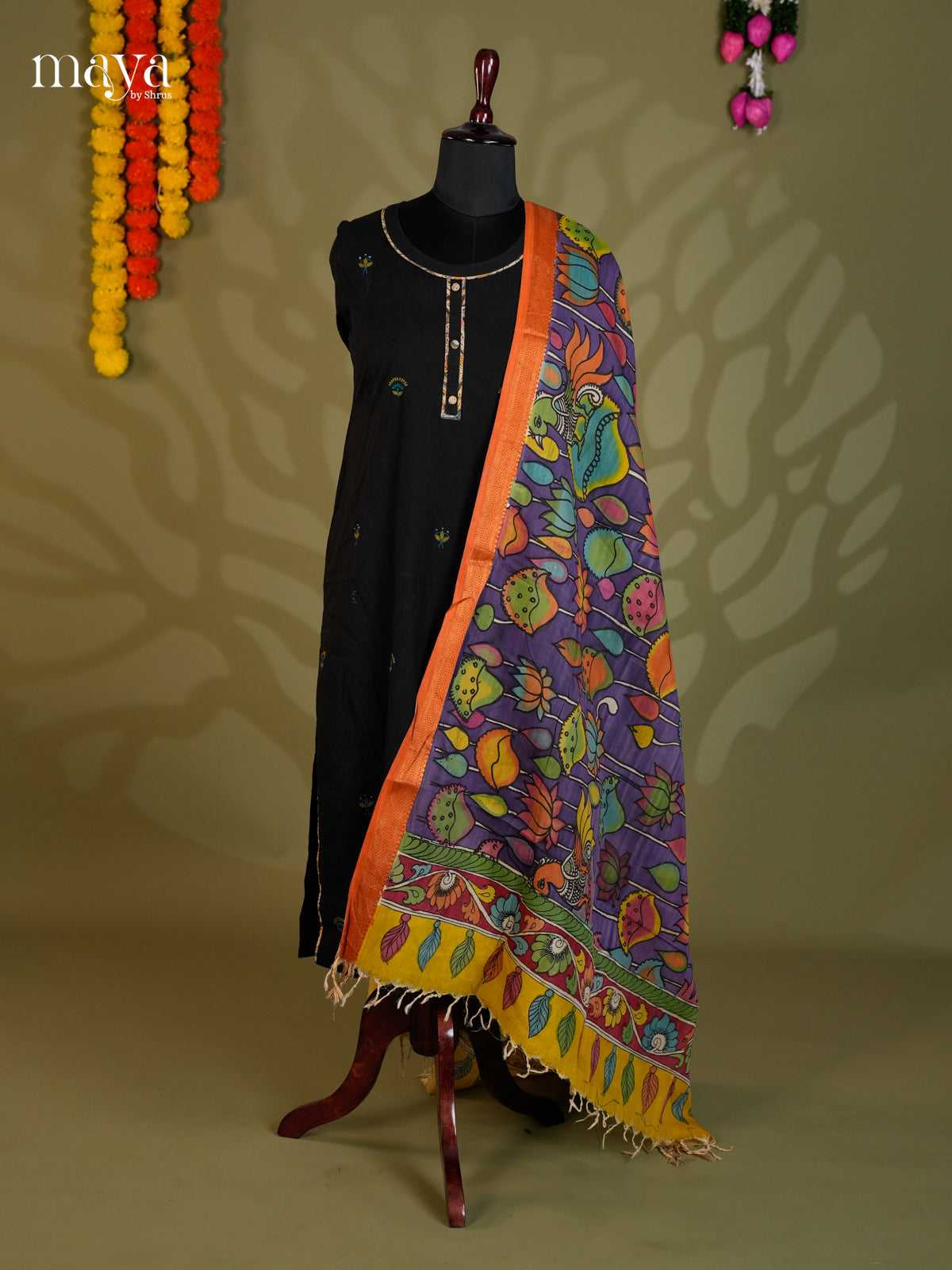 MEA24036-Penkalamkari Dupatta