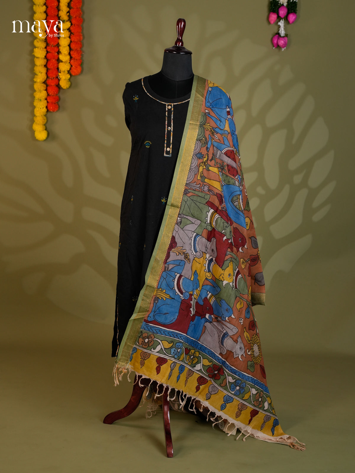 MEA24042-Penkalamkari Dupatta