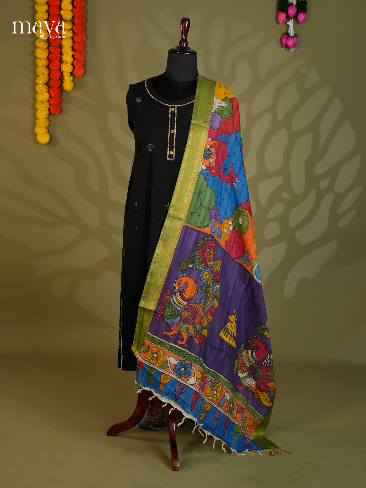 MEA24045-Penkalamkari Dupatta