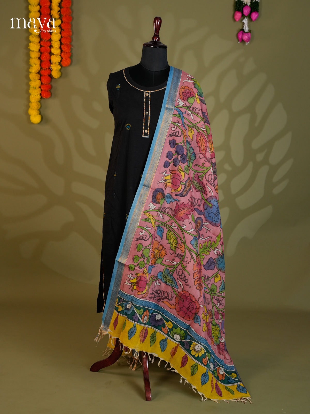 MEA24057-Penkalamkari Dupatta