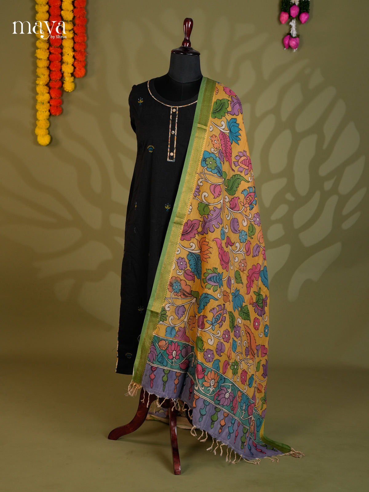 MEA24067-Penkalamkari Dupatta