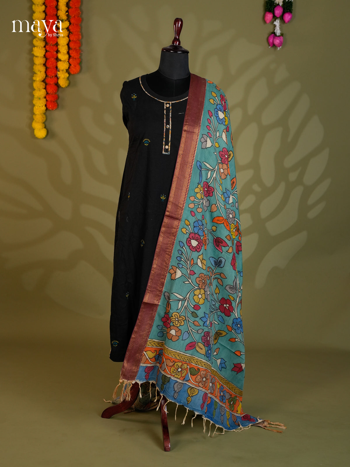 MEA24081-Penkalamkari Dupatta