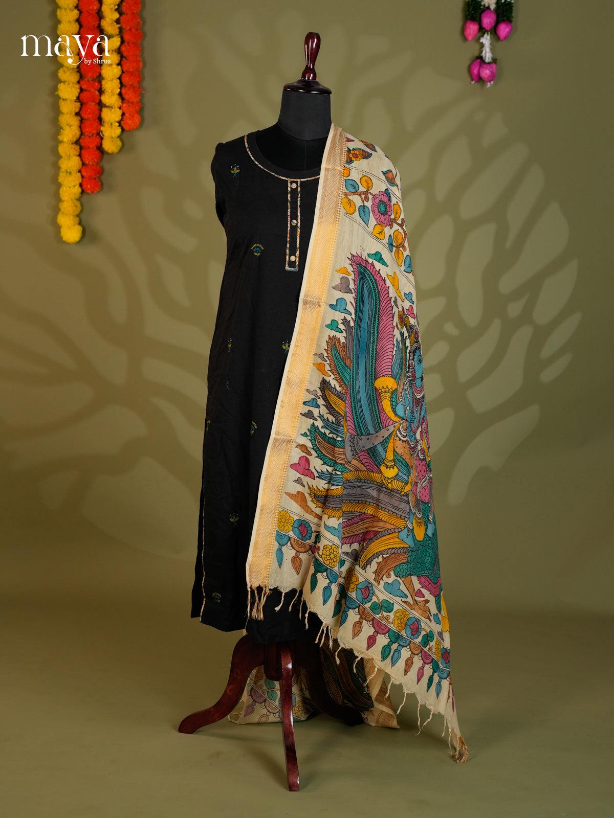 MEA24087-Penkalamkari Dupatta