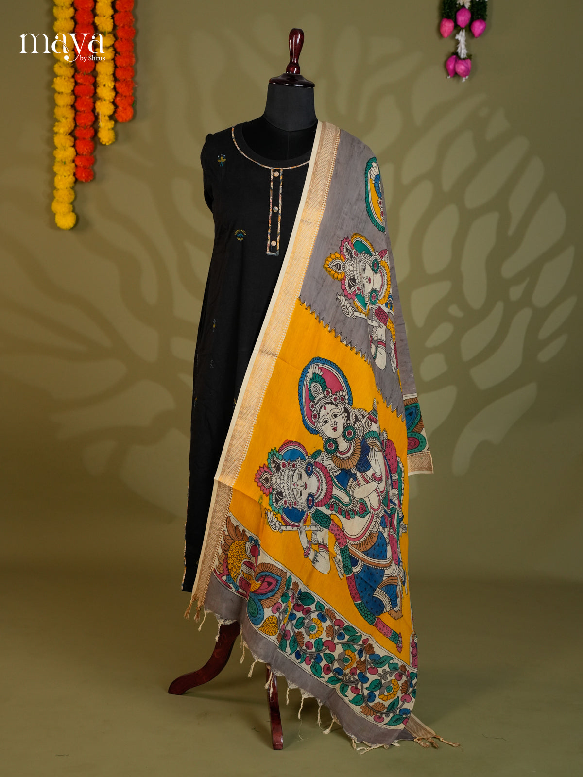 MEA24091-Penkalamkari Dupatta