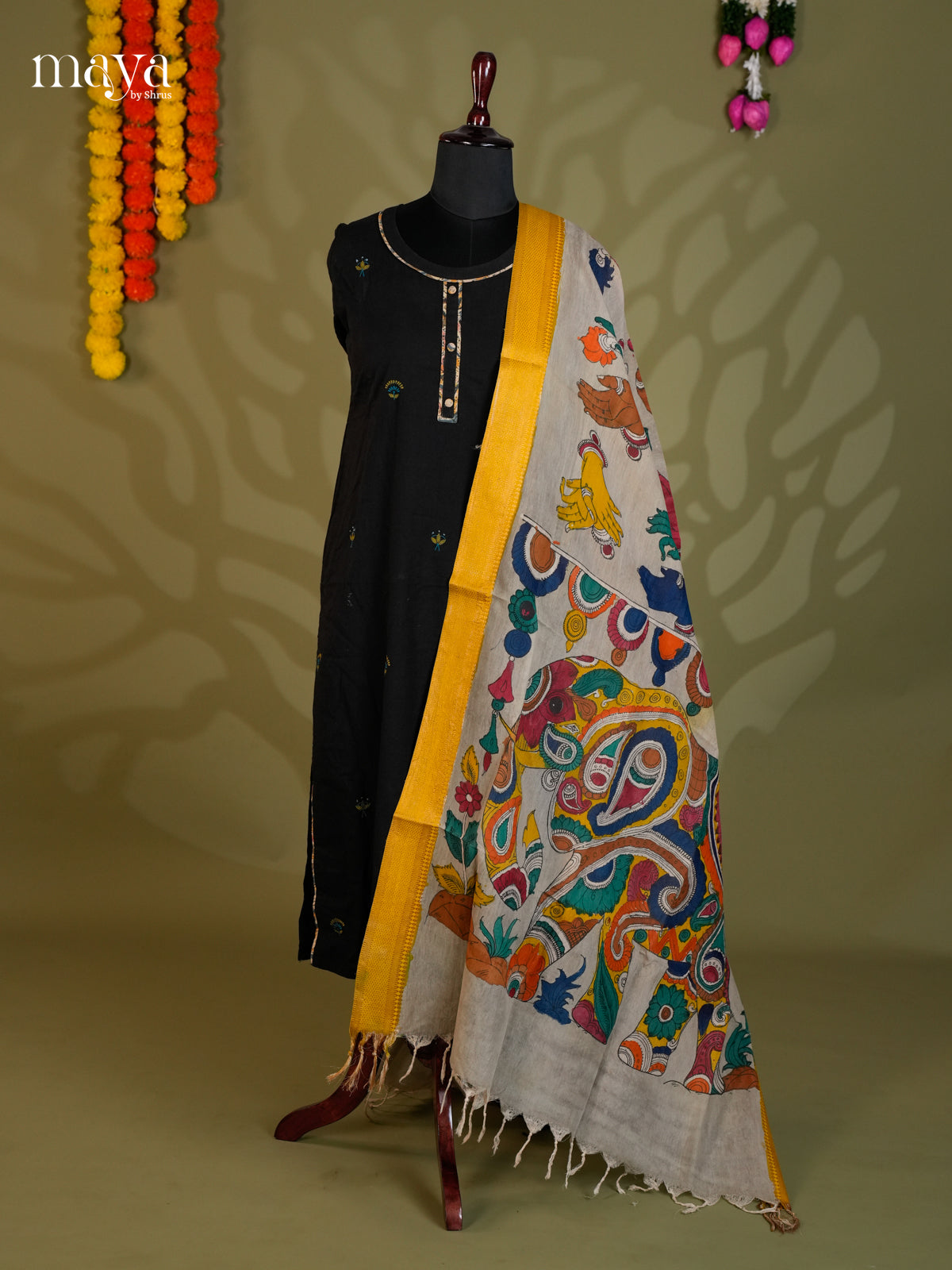 MEA24102-Penkalamkari Dupatta