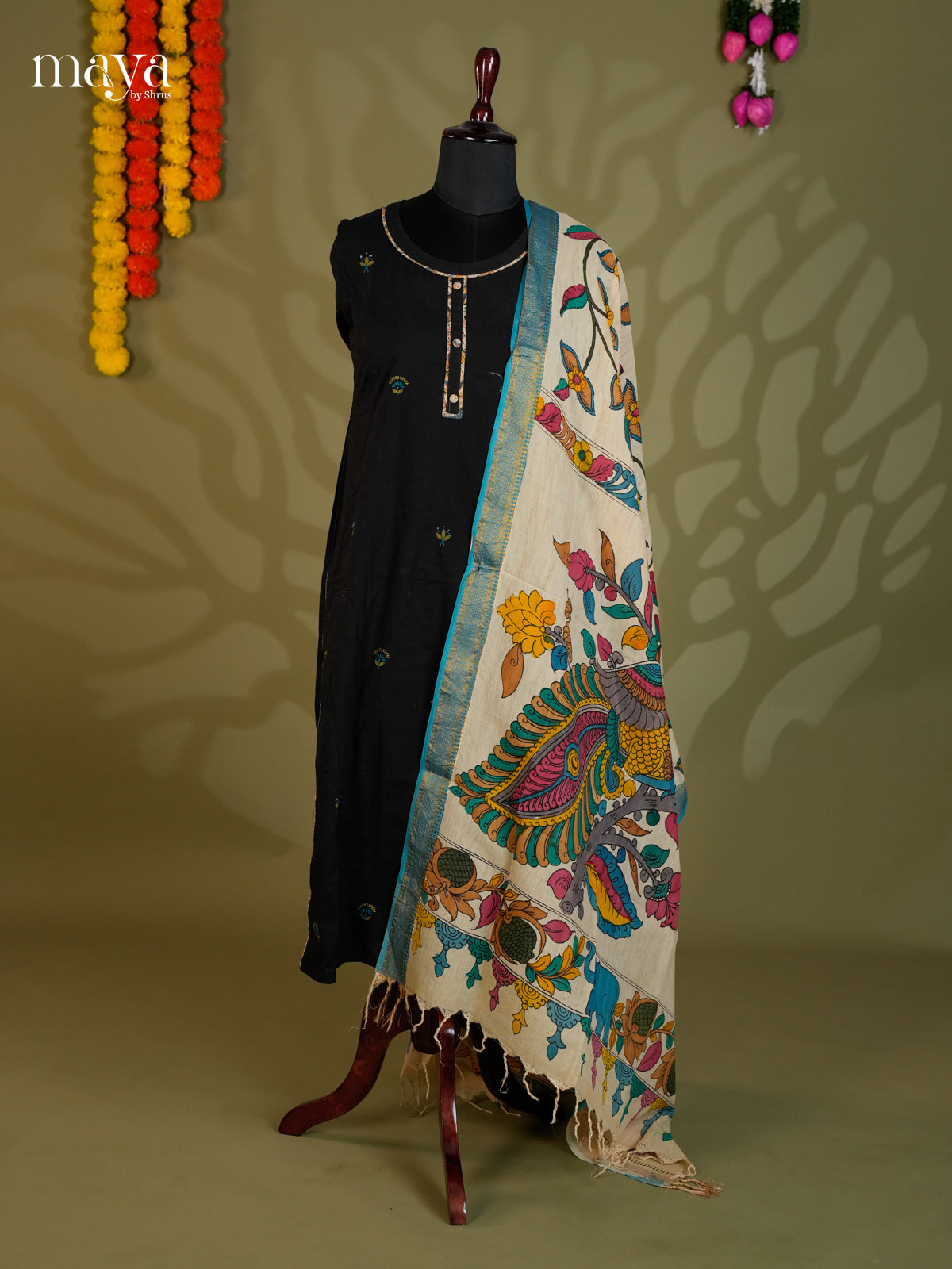 MEA24116-Penkalamkari Dupatta