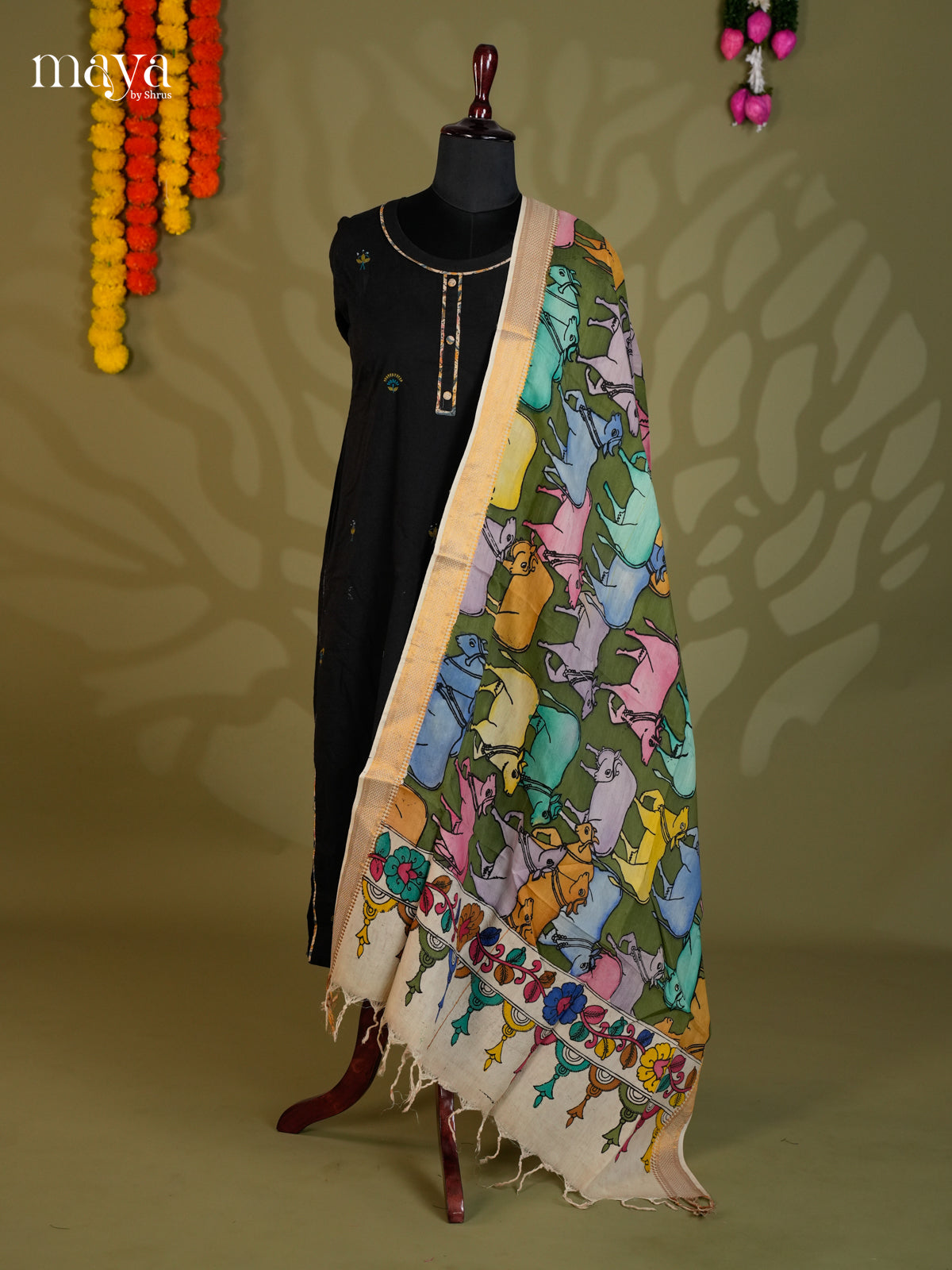 MEA24132-Penkalamkari Dupatta