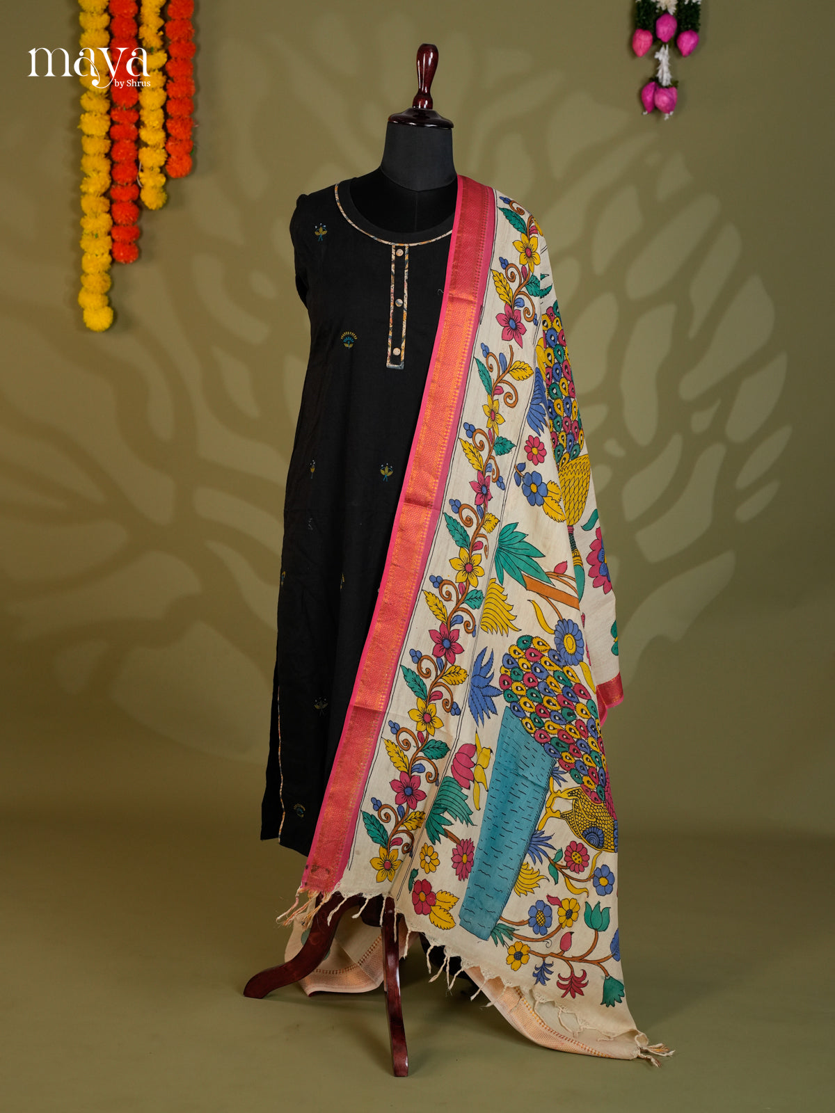 MEA24133-Penkalamkari Dupatta