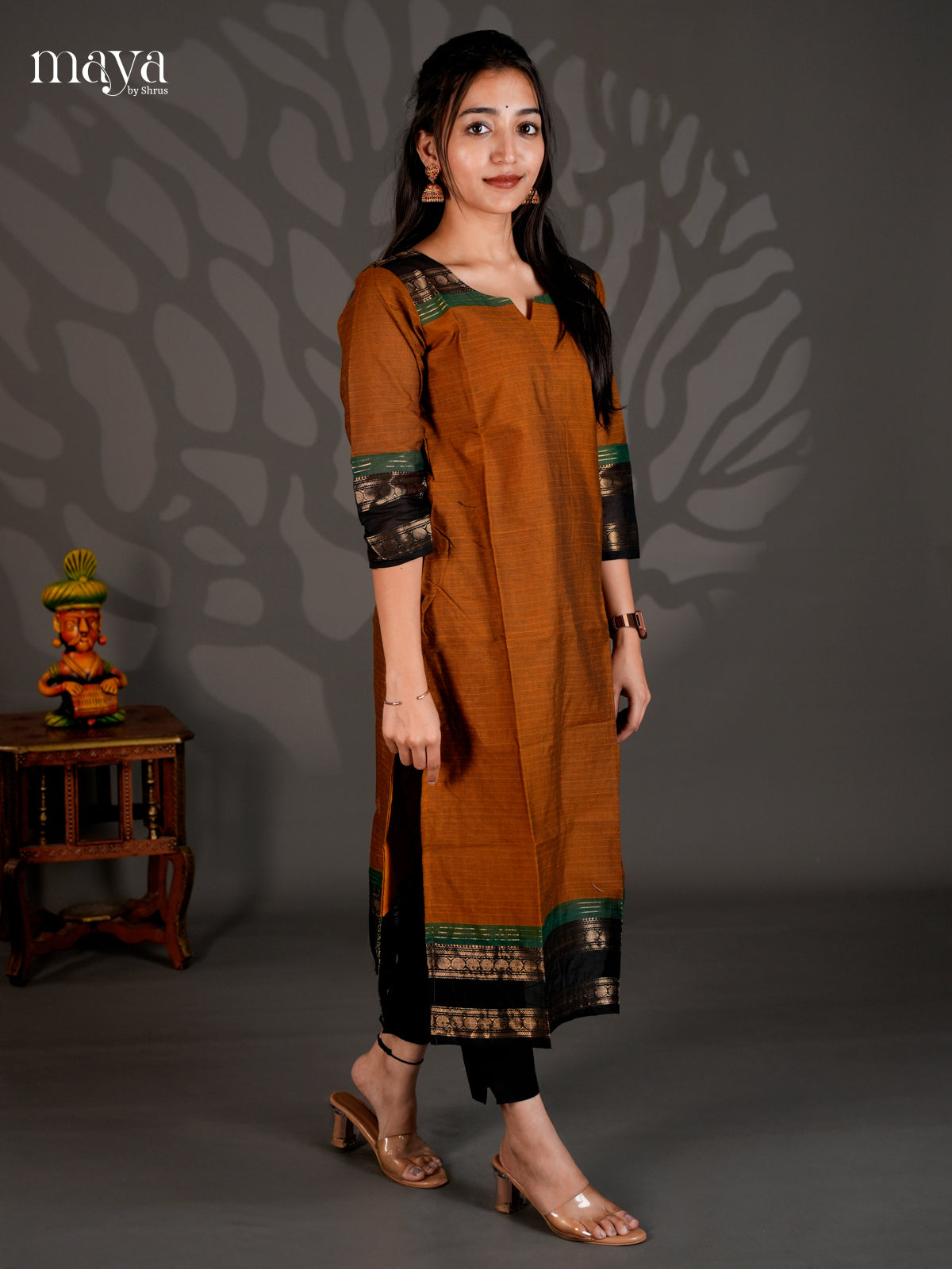 MEC25003-Readymade Kurti