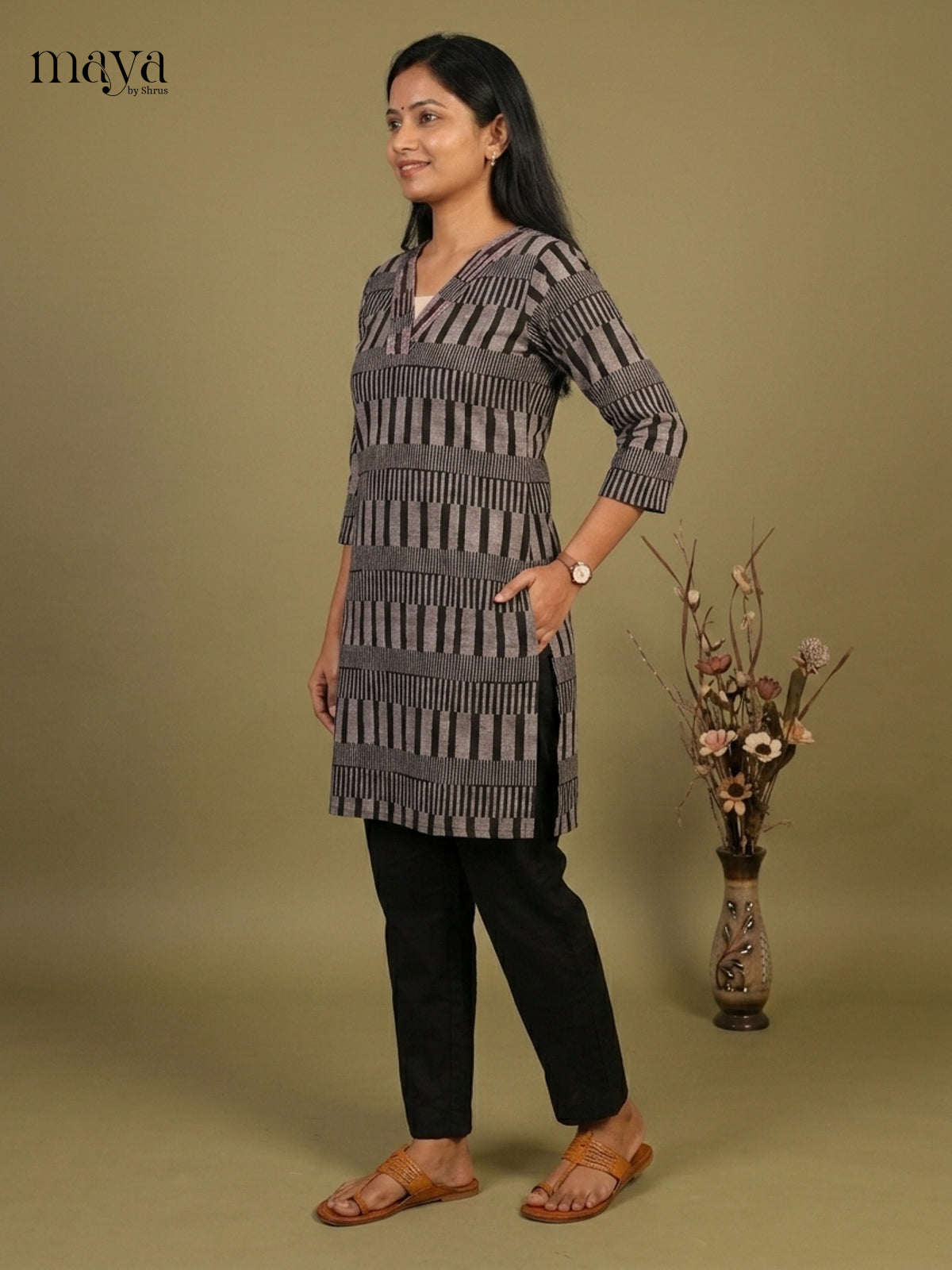 Readymade Kurti - MEF17009