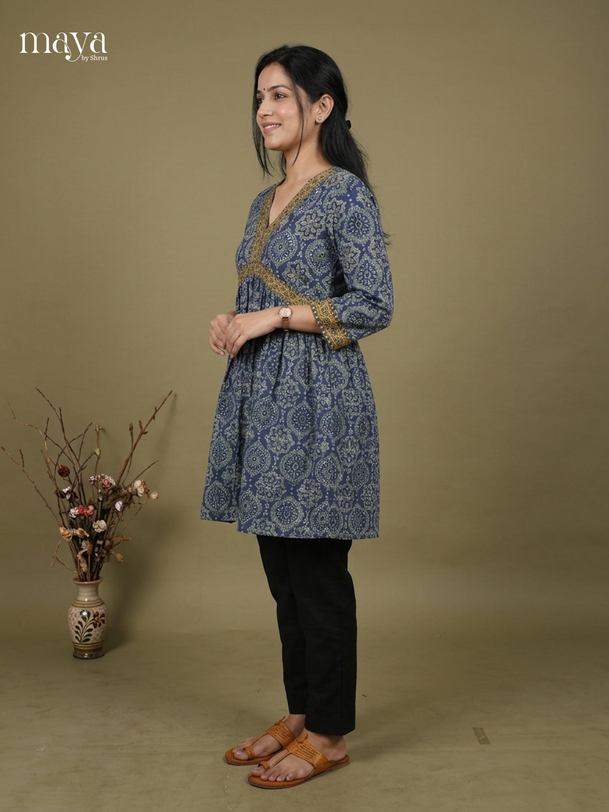 Readymade Kurti - MEH17031