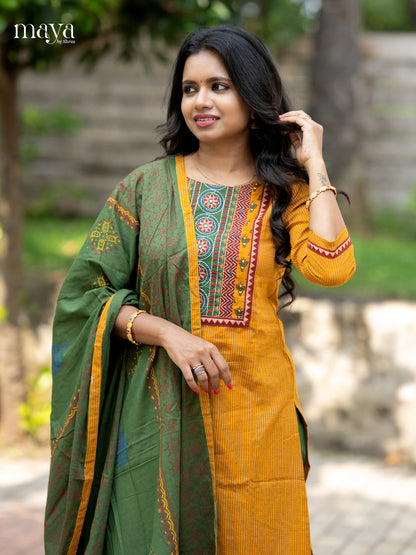 MDL01002-Readymade 3 Piece