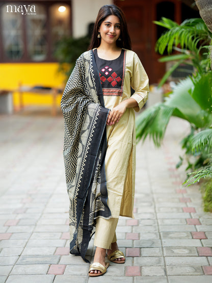 MEA07003-Readymade 3 Piece