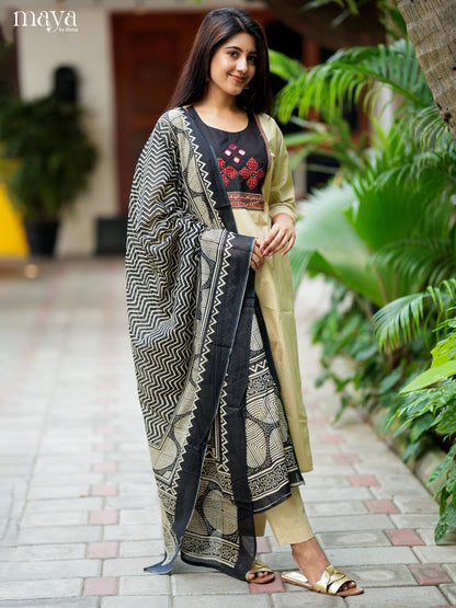 MEA07003-Readymade 3 Piece