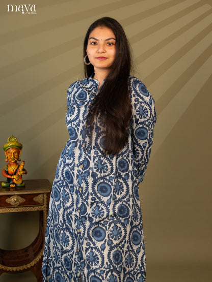 Blue Cotton Floral Print Kurti With Kantha Work - Shop on Shrus.com