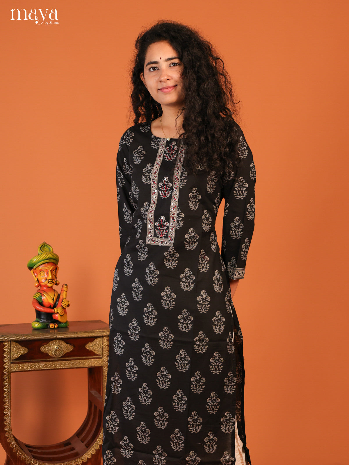 Black Floral Printed Cotton Kurti - Shop on Shrus.com