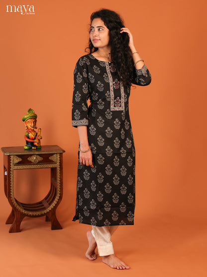 Black Floral Printed Cotton Kurti - Shop on Shrus.com