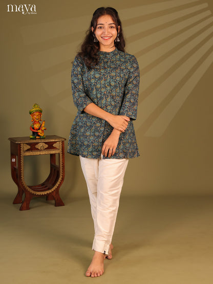 Floral Printed Blue Cotton Short Kurti - Shop on Shrus.com