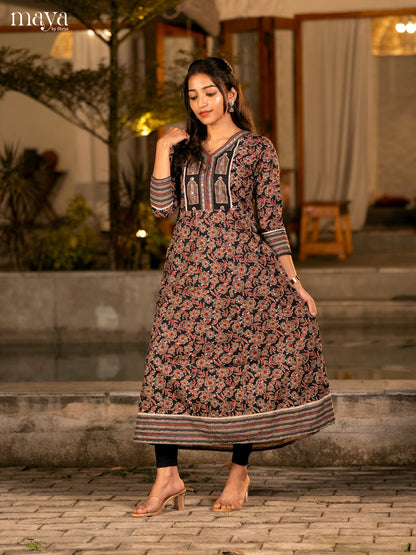 Floral Printed Black Cotton Kurti - Shop on Shrus.com