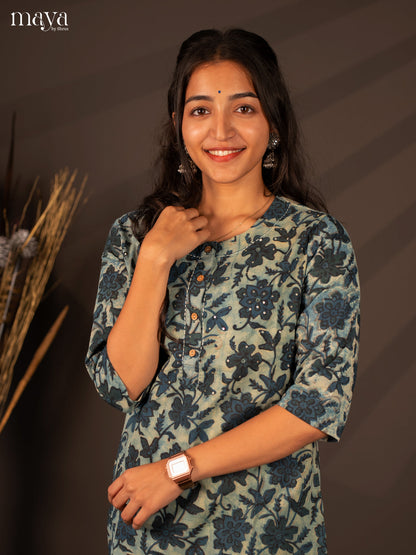 Blue Floral Printed Cotton Kurti - Shop on Shrus.com