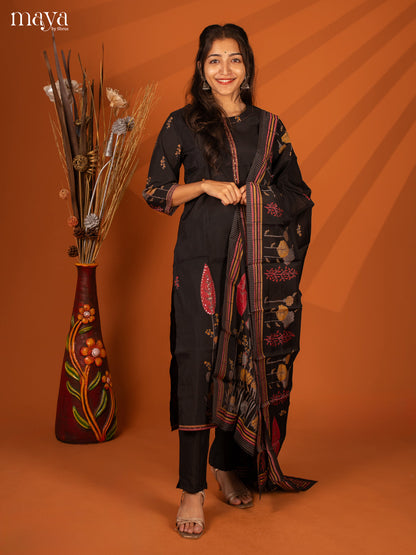 Embroidered Semi Georgette Black 3Pc Salwar Suit- Top, Bottom & Dupatta - Shop on Shrus.com