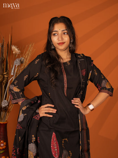 Embroidered Semi Georgette Black 3Pc Salwar Suit- Top, Bottom & Dupatta - Shop on Shrus.com