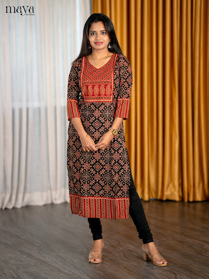 Pretty Black & Red Cotton Readymade Long Kurti
