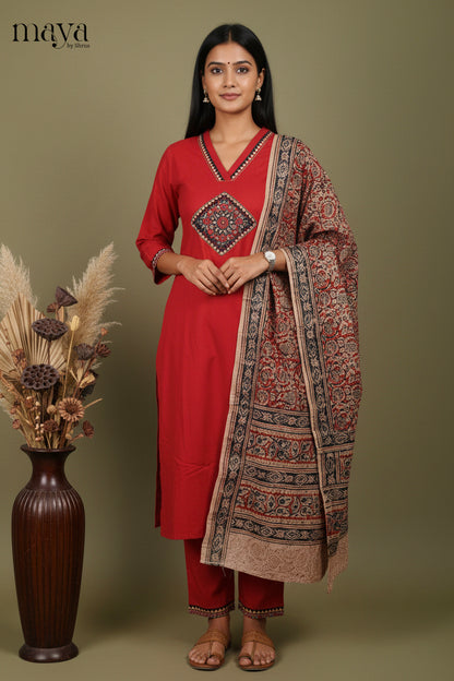 Pretty Red Readymade Salwar Set with V Neck & Kalamkari Dupatta