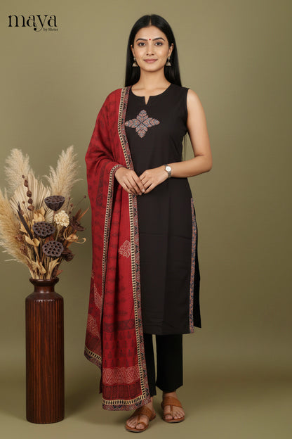 Cute Black Readymade Sleeveless Salwar with Patchwork Design & Red Dupatta