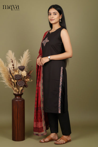 Cute Black Readymade Sleeveless Salwar with Patchwork Design & Red Dupatta