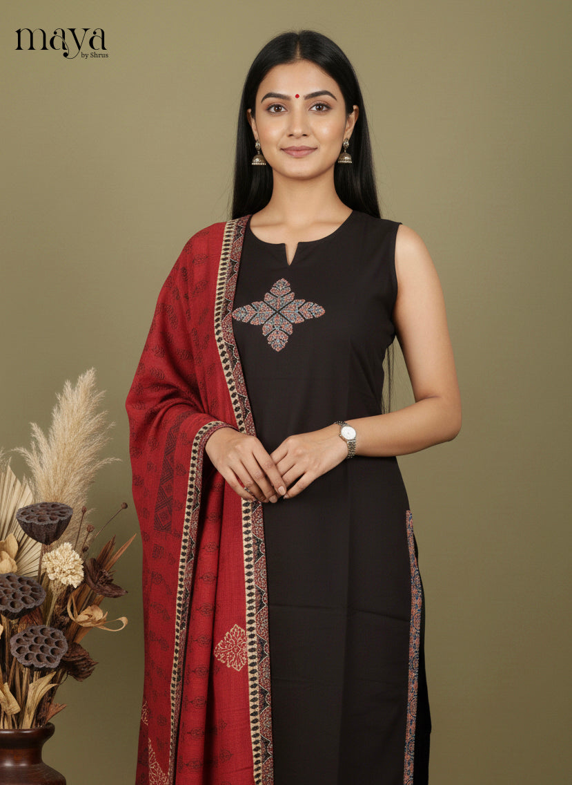 Cute Black Readymade Sleeveless Salwar with Patchwork Design & Red Dupatta