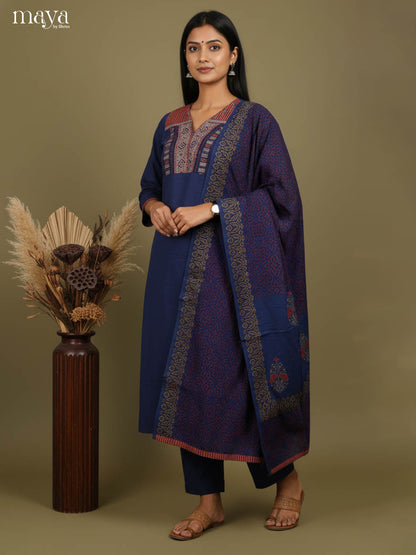 Elegant Navy Blue Readymade 3 Piece Salwar Set with V Neck & Floral Printed Dupatta