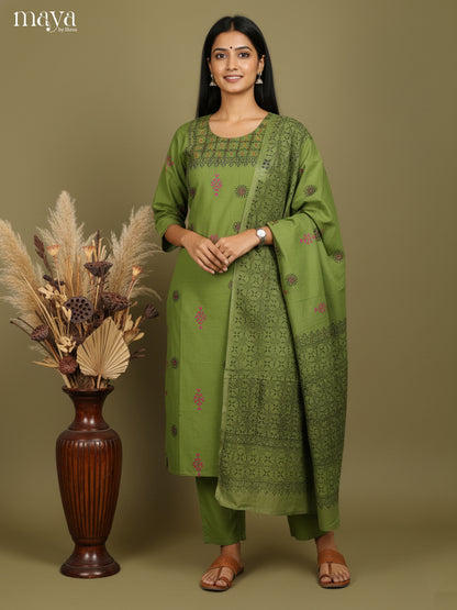Green Readymade 3 Piece with floral print