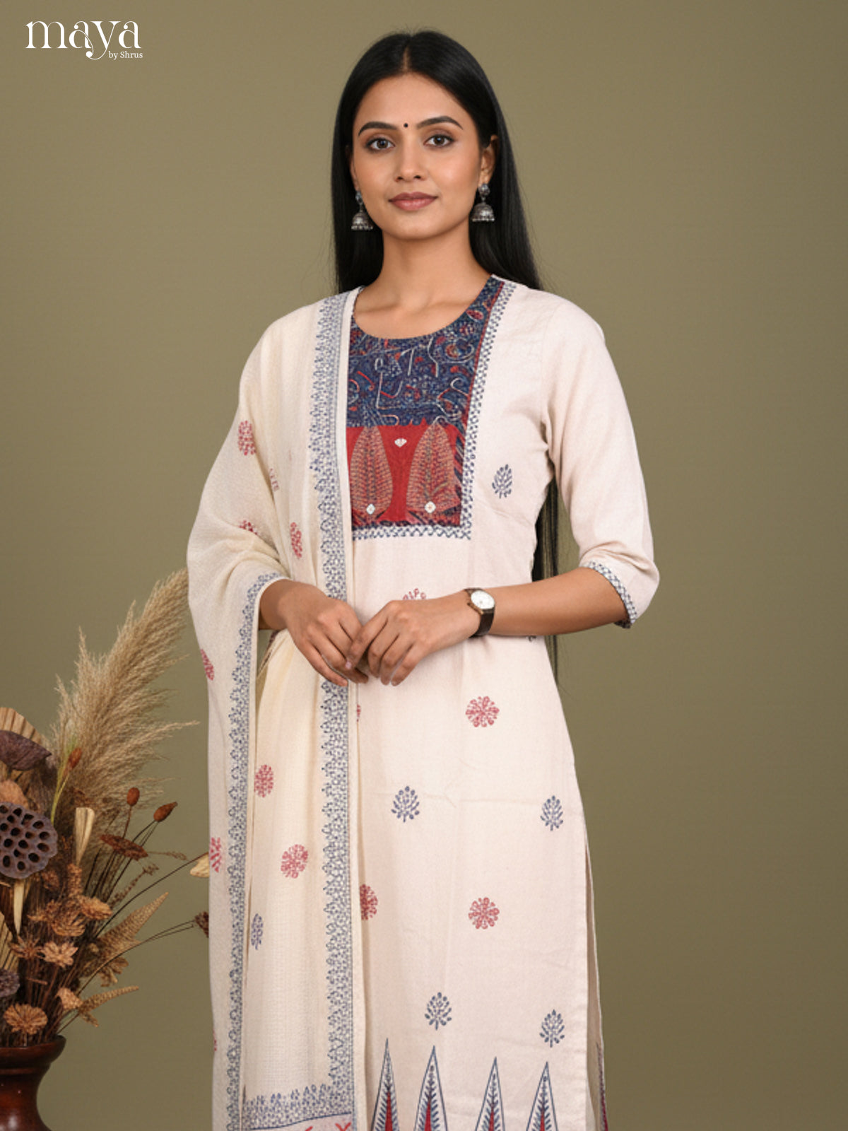 Charming Off White Readymade 3 Piece with printed neck yoke