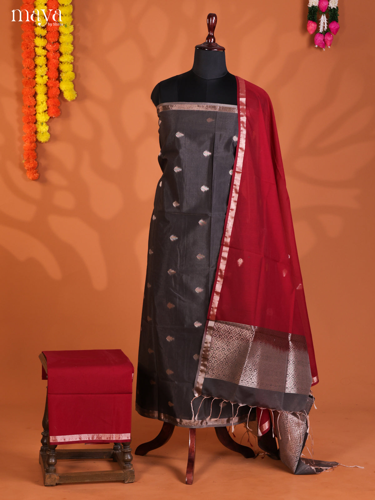Black & Red-Semi silkcotton salwar unstitch