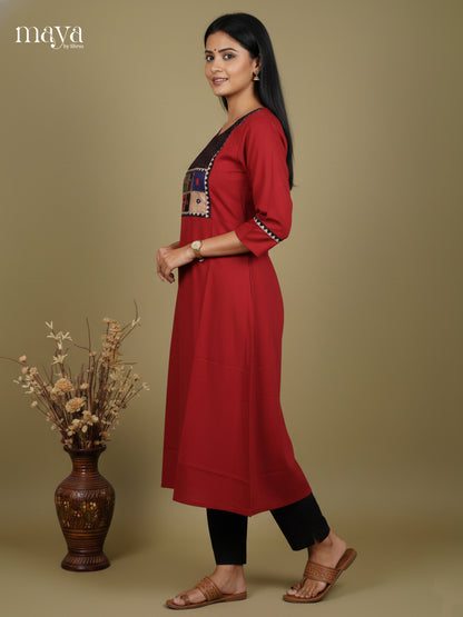 Red Cotton Cotton Readymade Kurti with mirror embroidered neck yoke - MDL31002