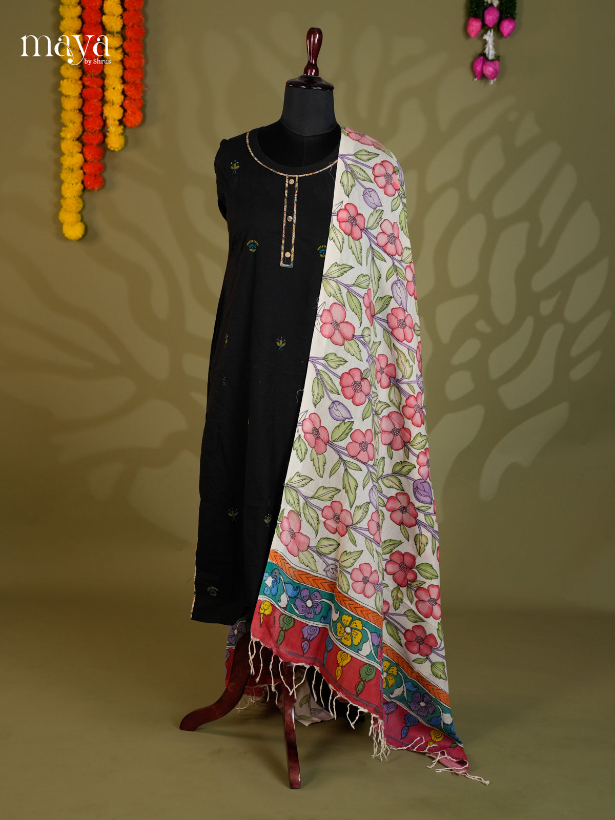 MEA24022-Penkalamkari  Dupatta