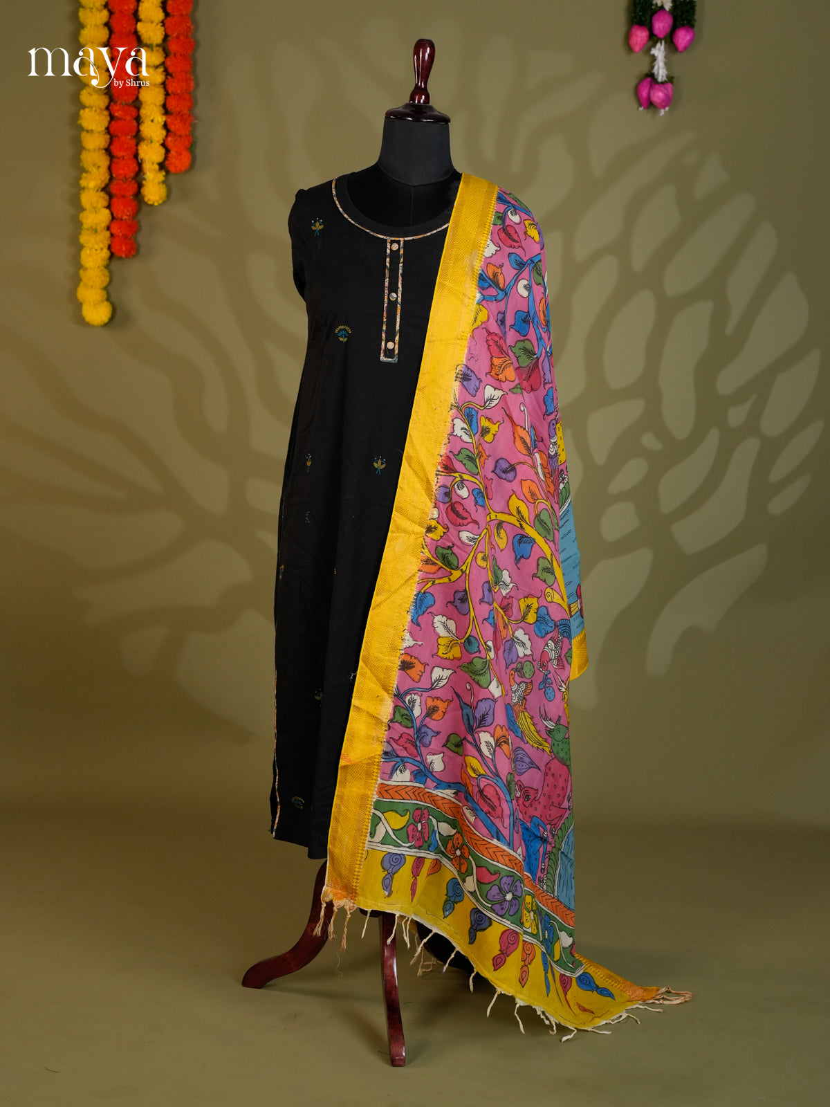 MEA24052-Penkalamkari  Dupatta