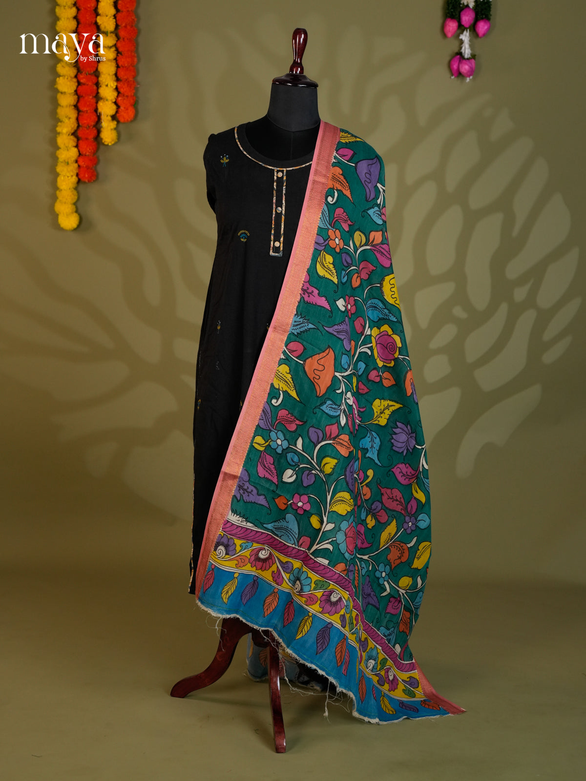MEA24059-Penkalamkari  Dupatta